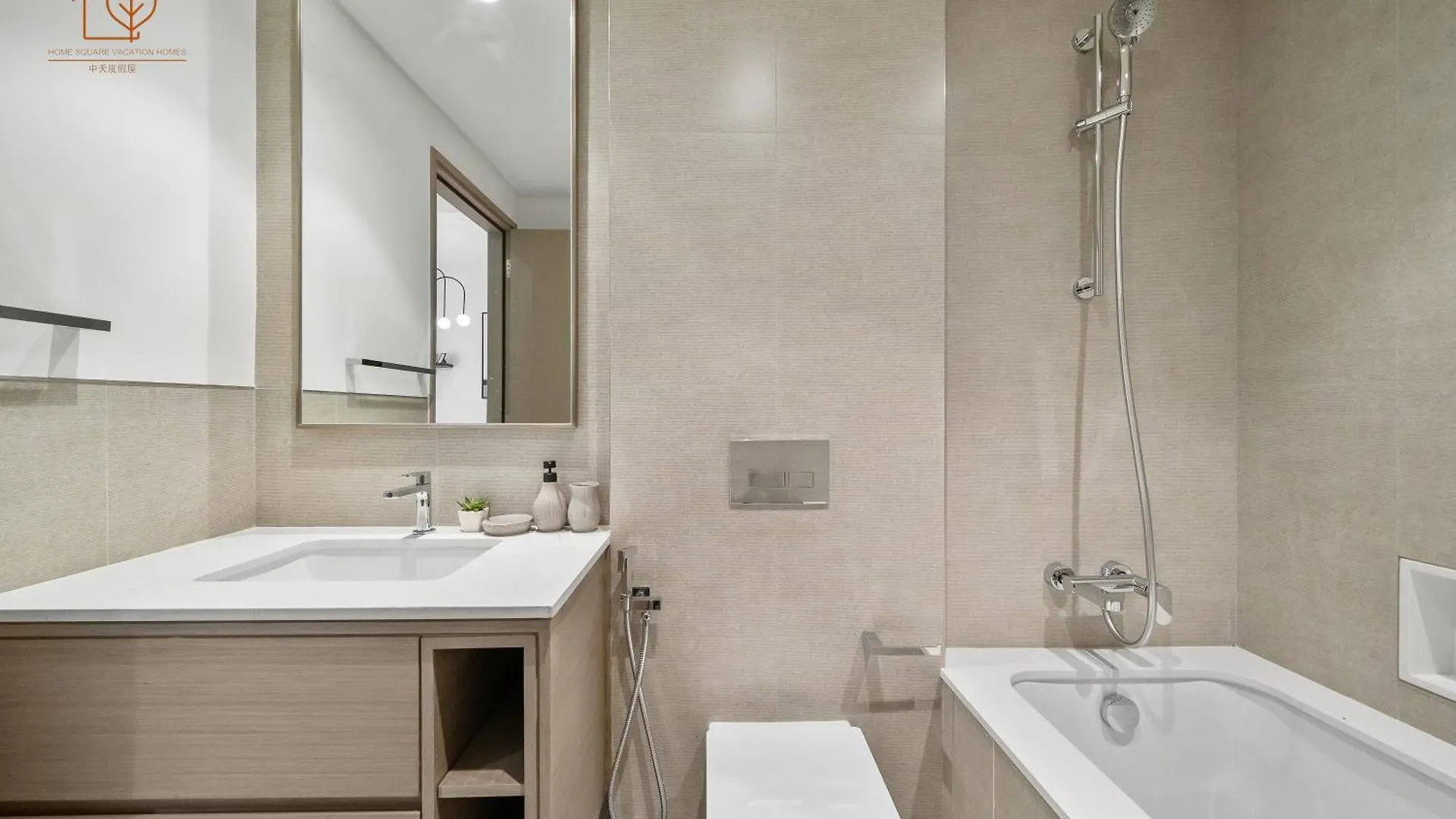 Chic Home With Great Views Near Burj Khalifa 197Gr-2 Dubai
