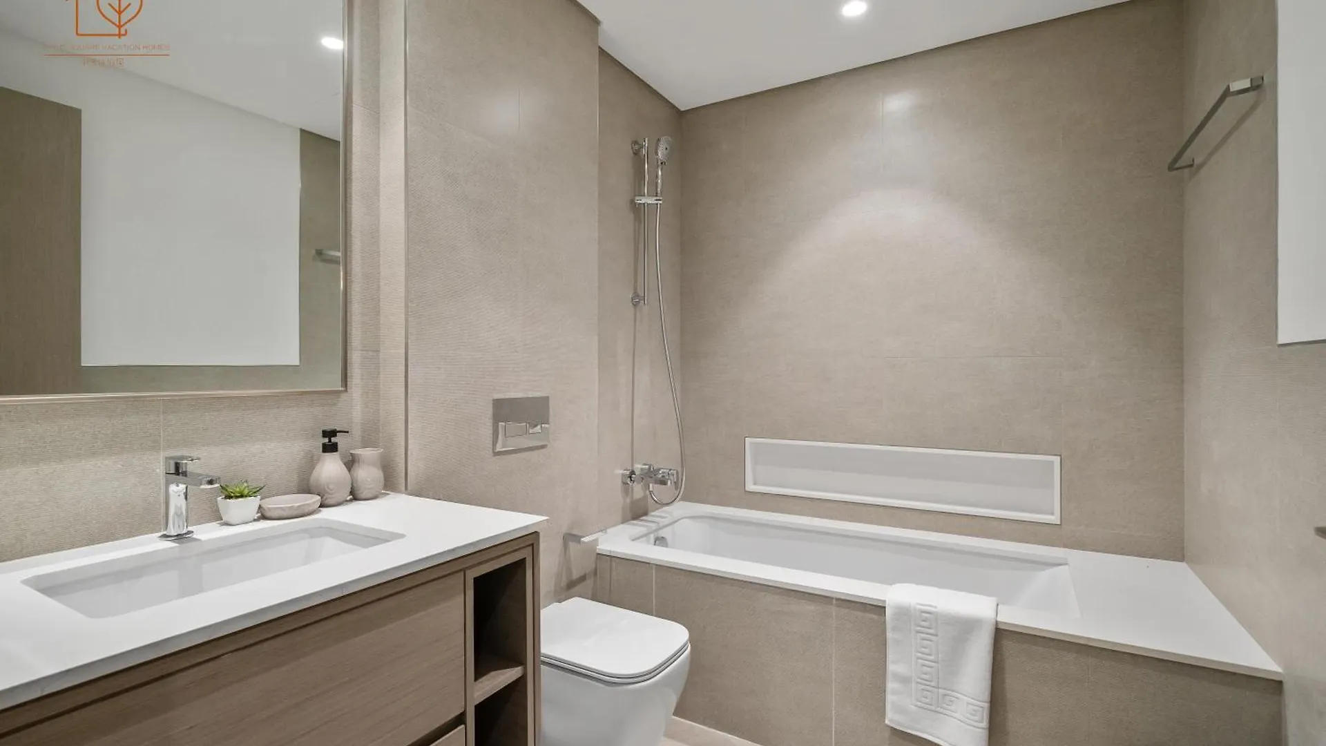 Chic Home With Great Views Near Burj Khalifa 197Gr-2 Dubai 0*,