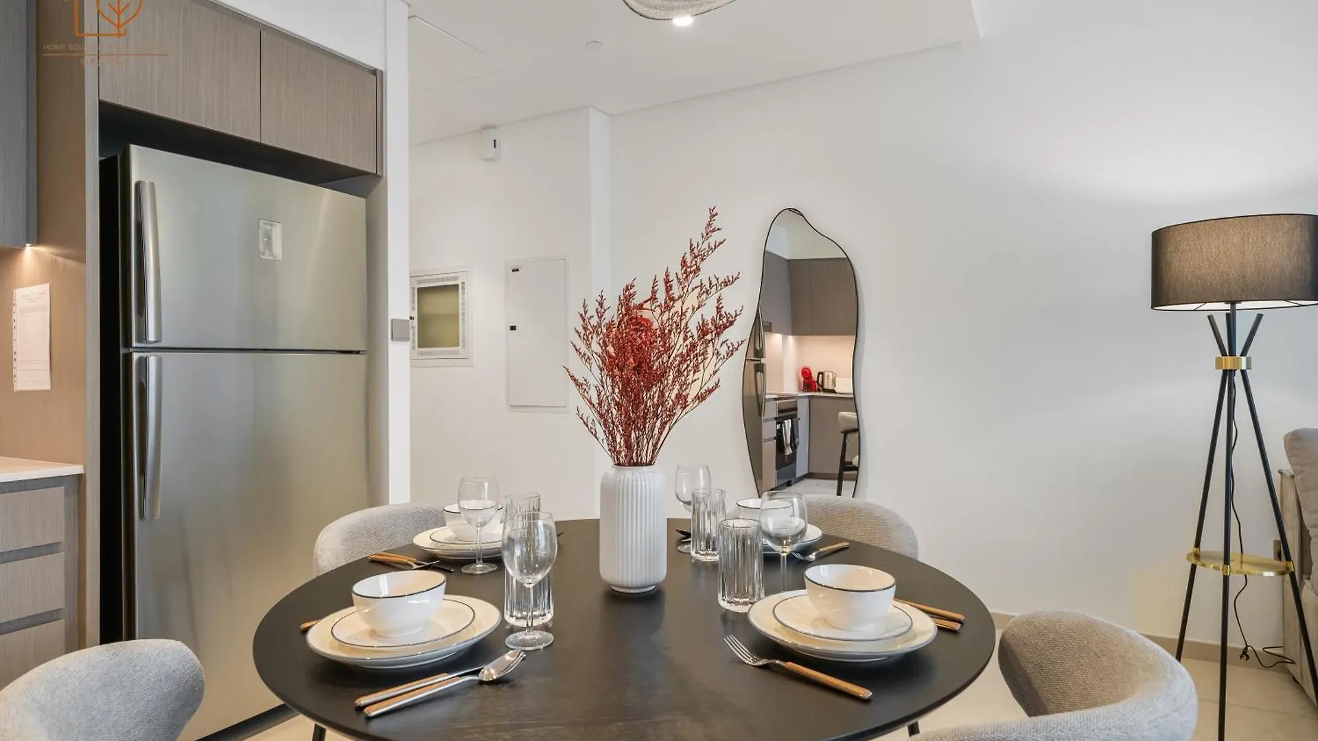 Chic Home With Great Views Near Burj Khalifa 197Gr-2 Dubaj